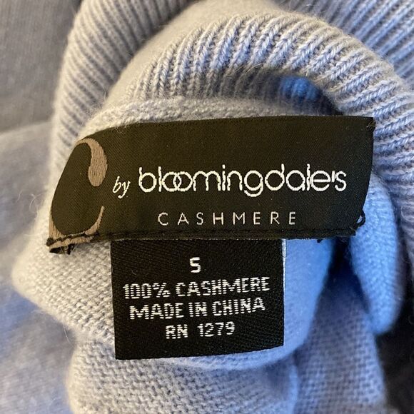 C by Bloomingdales 100 Cashmere Turtleneck Long Sleeve Sweater. Lavender. Size S - Picture 4 of 5